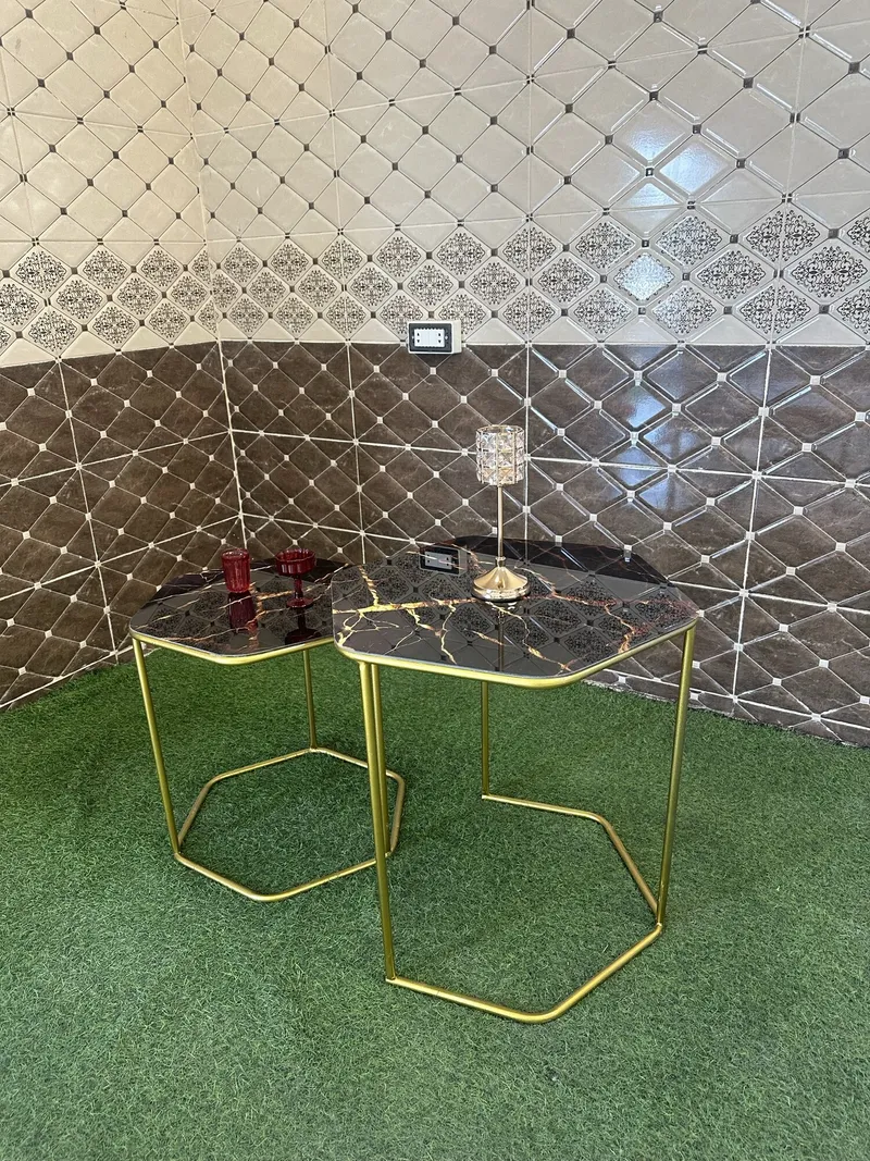 طقم طاولات سداسي — رخام أسود